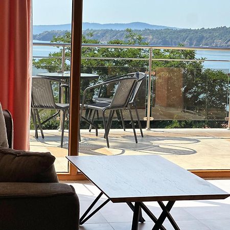 Семеен Хотел Golden Place Szozopol Kültér fotó