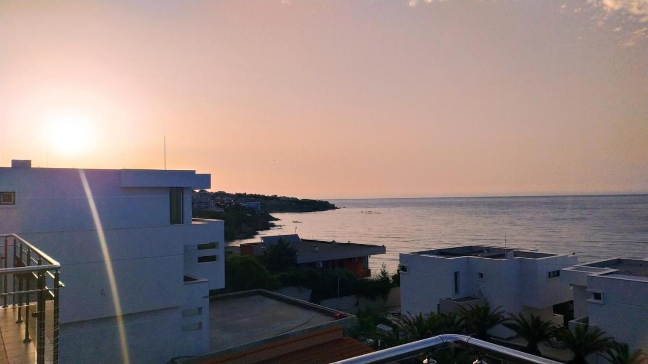 Семеен Хотел Golden Place Szozopol Kültér fotó