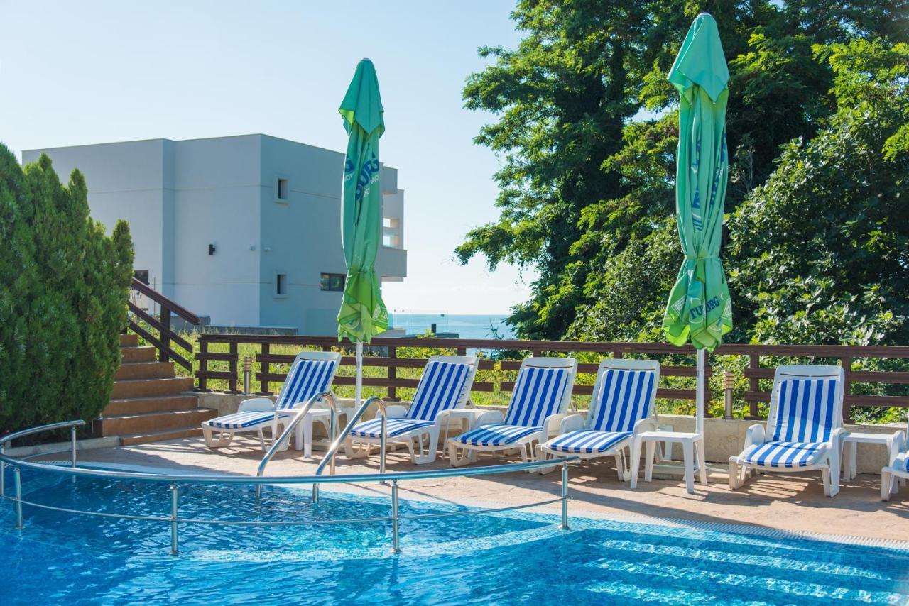 Семеен Хотел Golden Place Szozopol Kültér fotó
