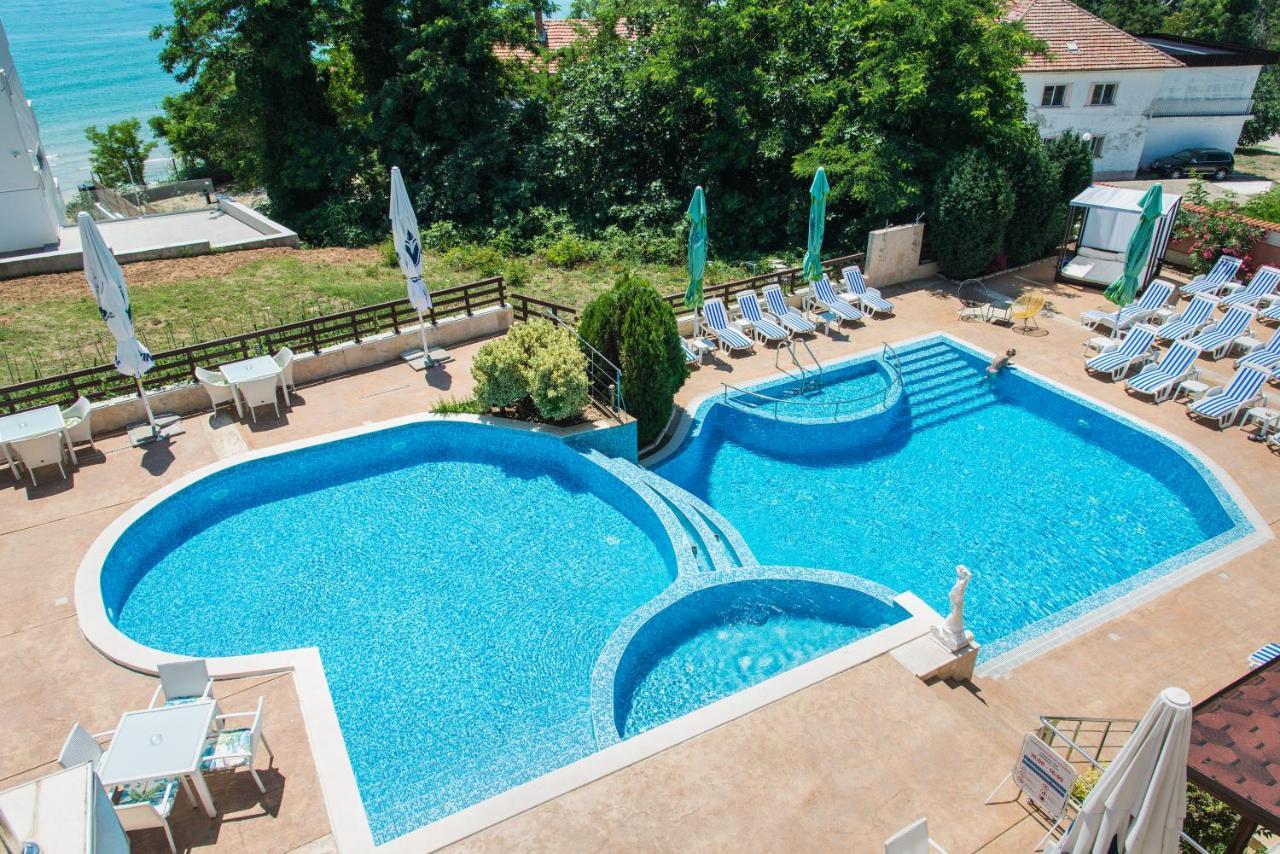 Семеен Хотел Golden Place Szozopol Kültér fotó