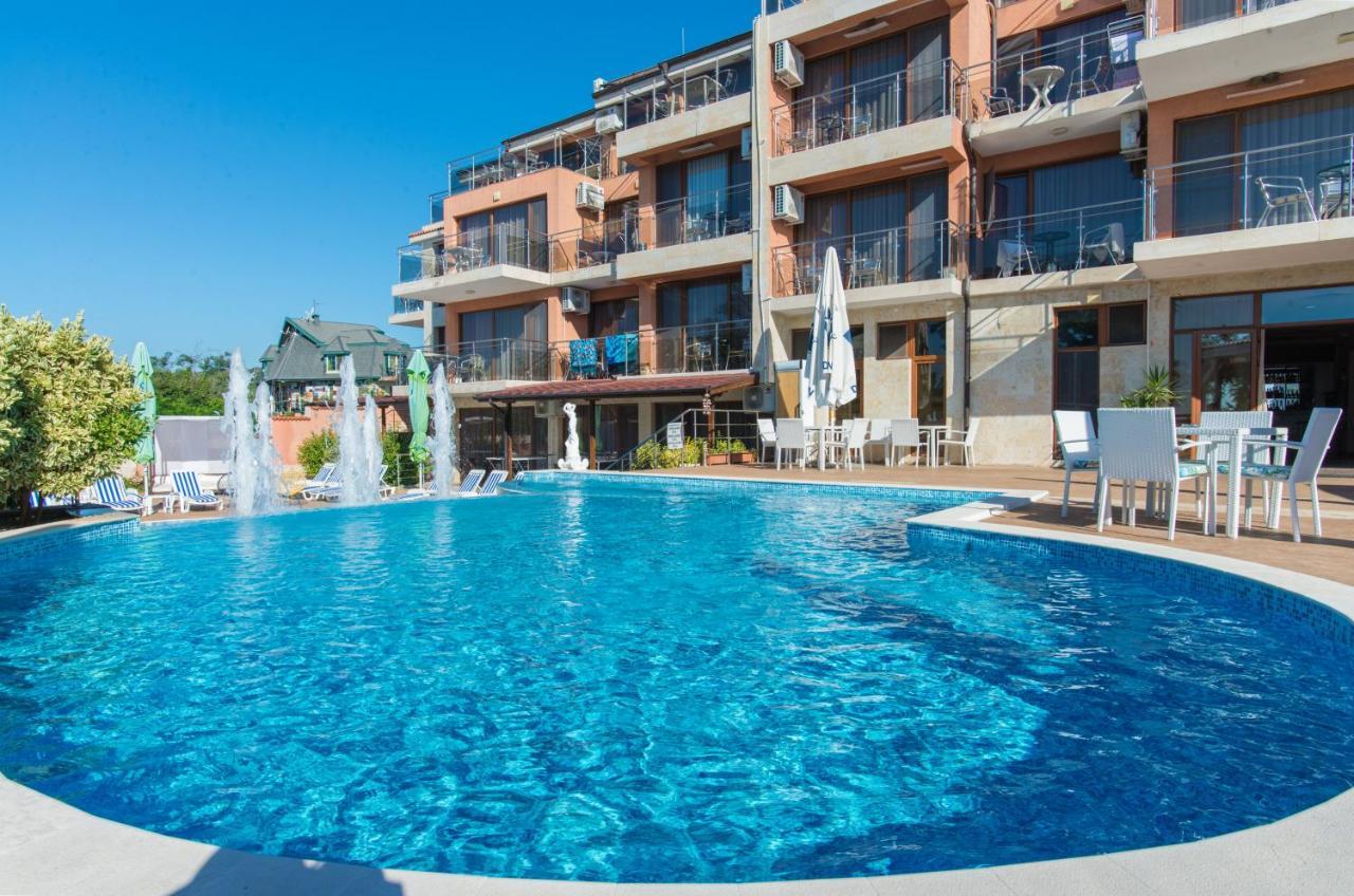 Семеен Хотел Golden Place Szozopol Kültér fotó