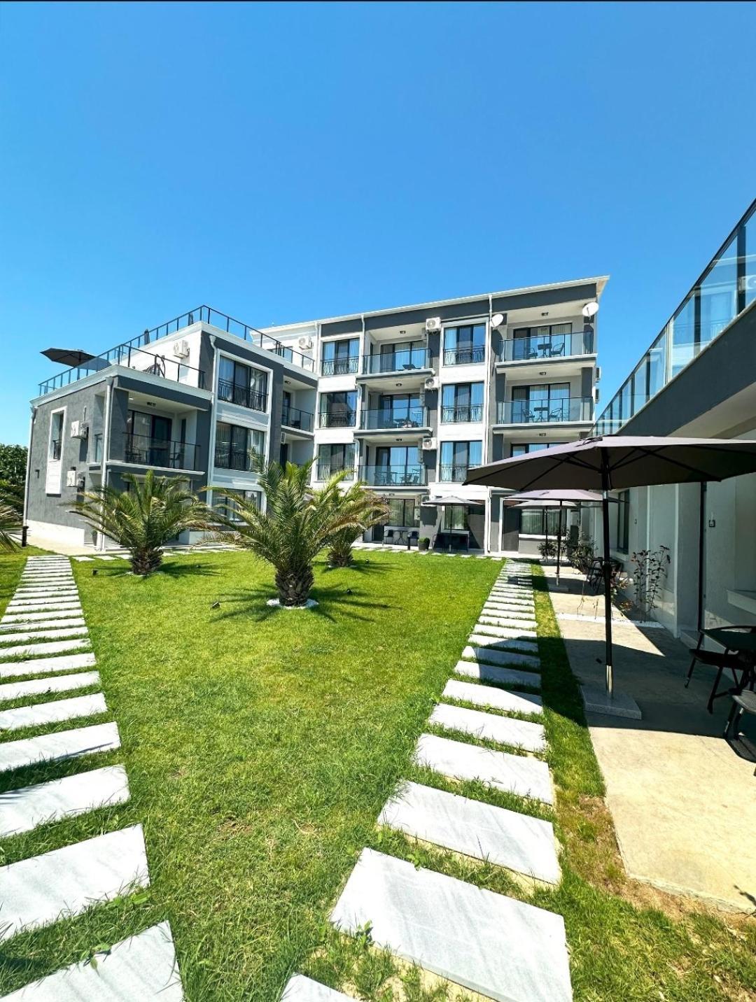 Семеен Хотел Golden Place Szozopol Kültér fotó