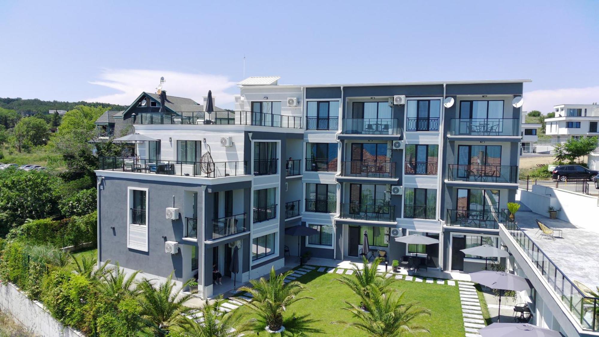 Семеен Хотел Golden Place Szozopol Kültér fotó